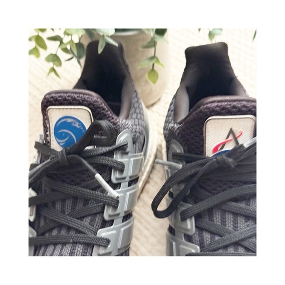 Adidas Ultraboost DNA 5.0 NASA 🚀 size 11 - Picture 3 of 9